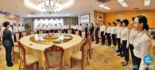 工作中不可缺少的服務禮儀 提升專業形象的基石